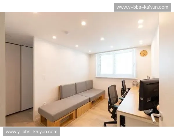 论坛：连接心声与智慧的在线客厅